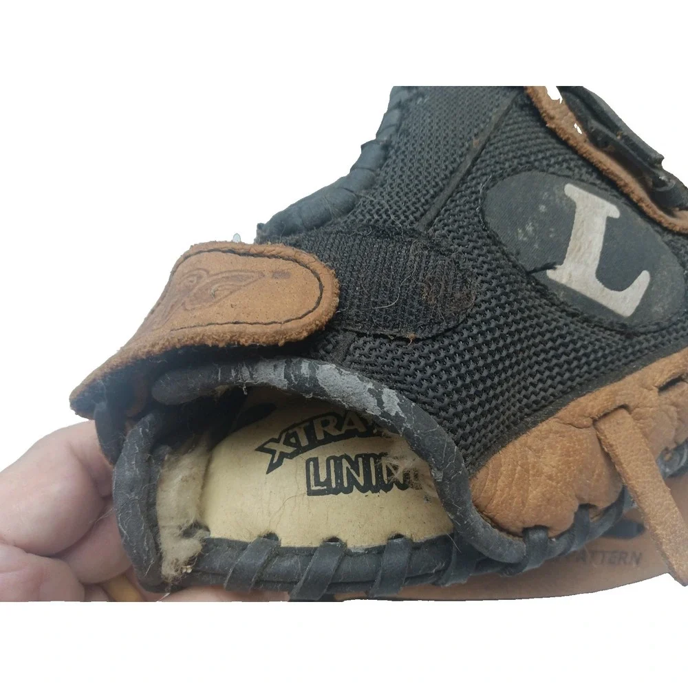 Louisville Slugger GEN1050BM Genesis 1884 Series 10.5 Youth Baseball Glove RHT‎